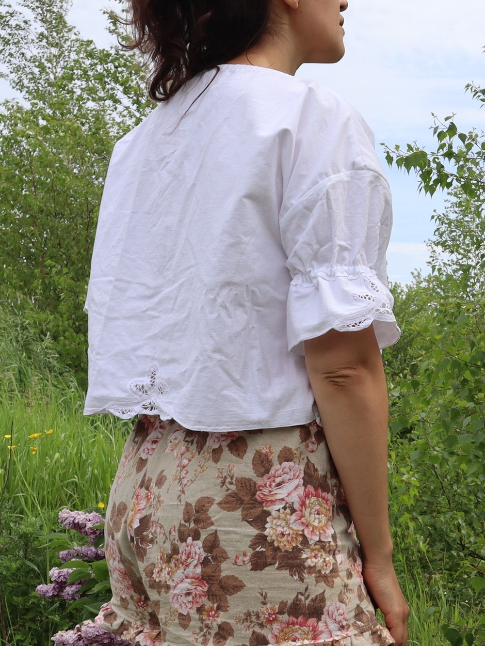 Upcycled Lace Tablecloth Blouse with Bows Crop M • L • XL - Picture 5 of 8
